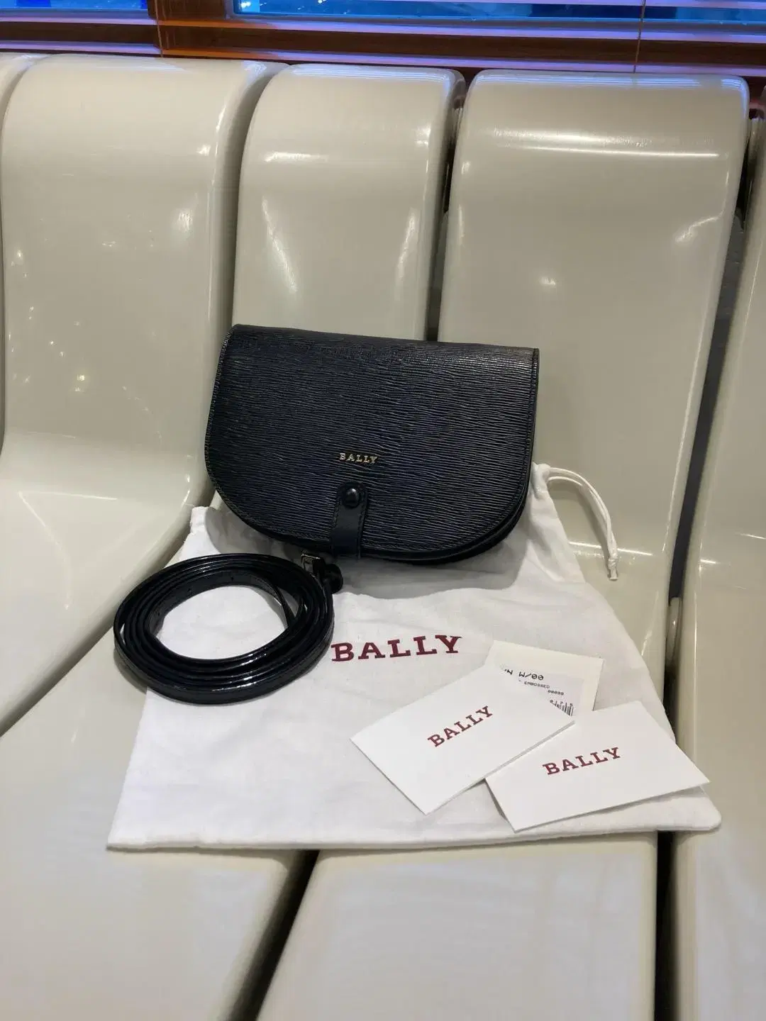 BALLY 발리 LAYN(레인/래인) 에삐 미니 크로스백(6226758)